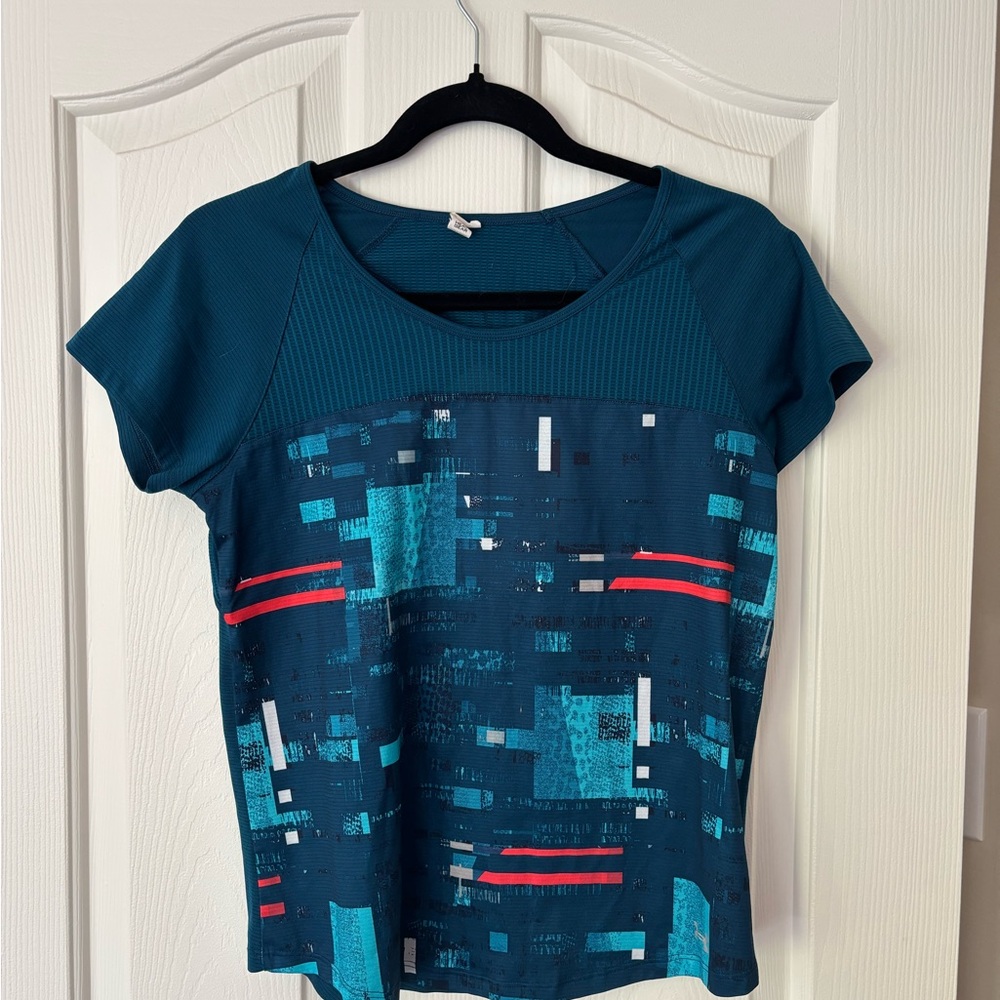 Under Armour Blue Cap Sleeve Graphic Tee